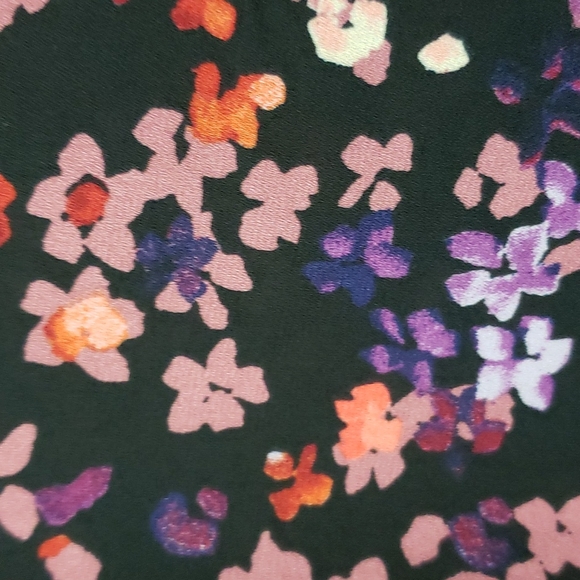 Ladies button down shirt - Picture 9 of 10